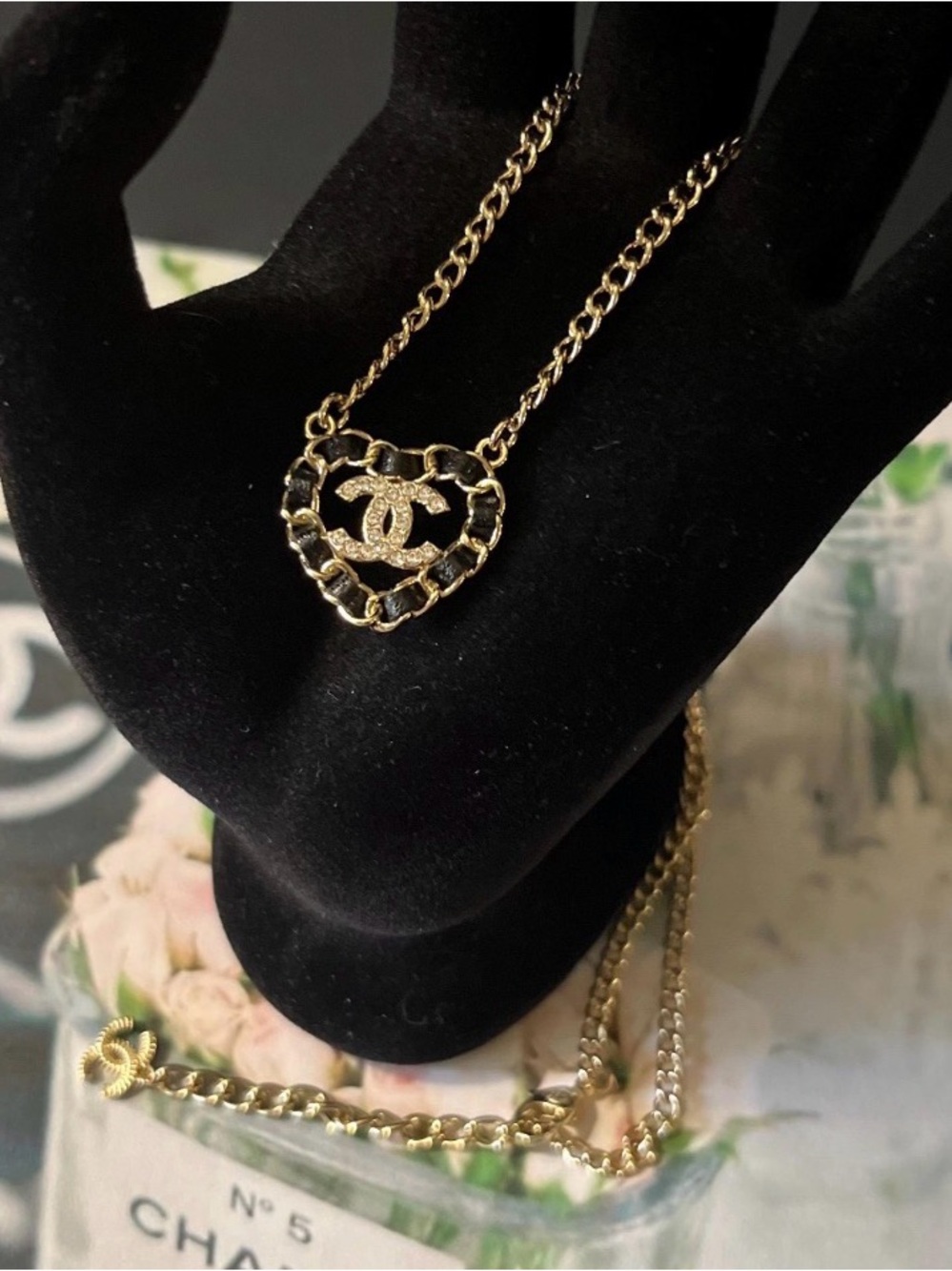 CHANEL Gold-Tone Heart Necklace with Interlocking CC